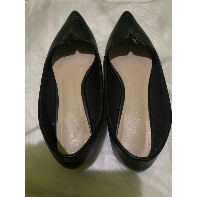 Flatshoes Hitam - Urban&co