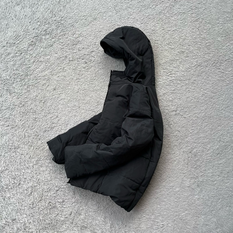 GU PUFFER SEAMLESS JACKET