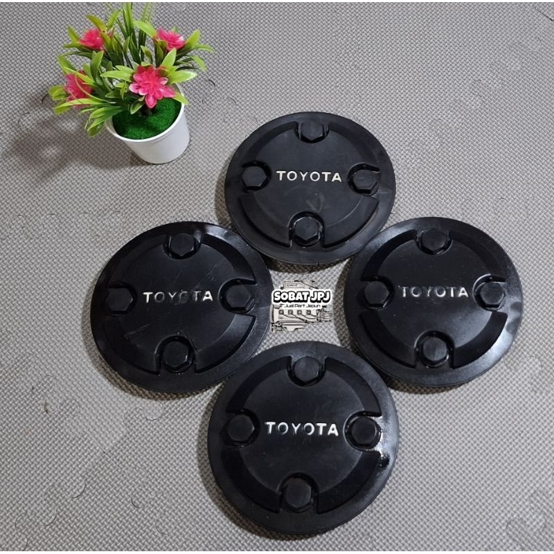 Dop Velg Toyota Starlet