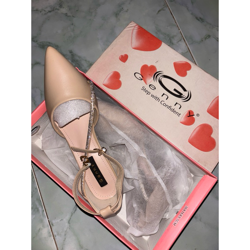 HEELS GENNY