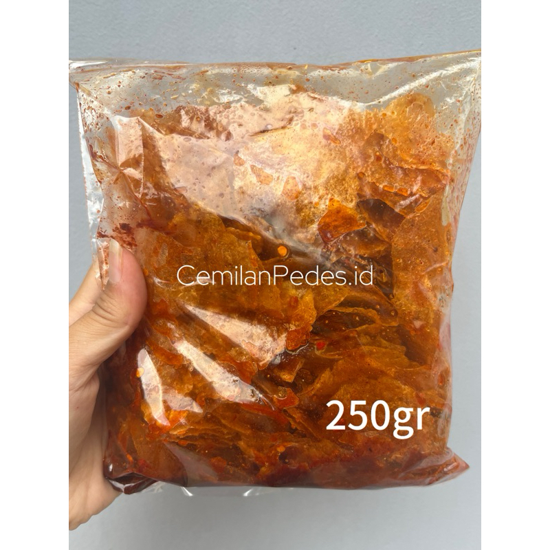 

cemilan seblak virall!!!seblak kripca/pikca/seblak keripik kaca/pedas nampol/original gurih daun jeruk/pedas daun jeruk/original daun jeruk/bumbu melimpah isi 250gr