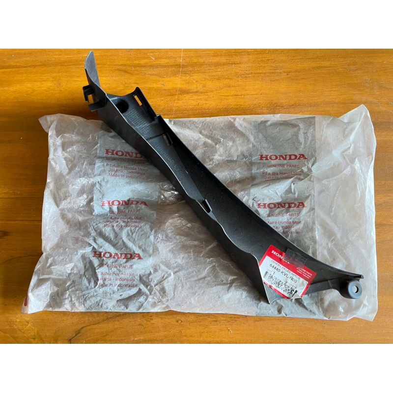 COVER LEG SHIELD SAMBUNGAN SAYAP LUAR HONDA SUPRA X 125 BATMAN ORIGINAL ORI ASLI AHM 64440-KVL-N00 6