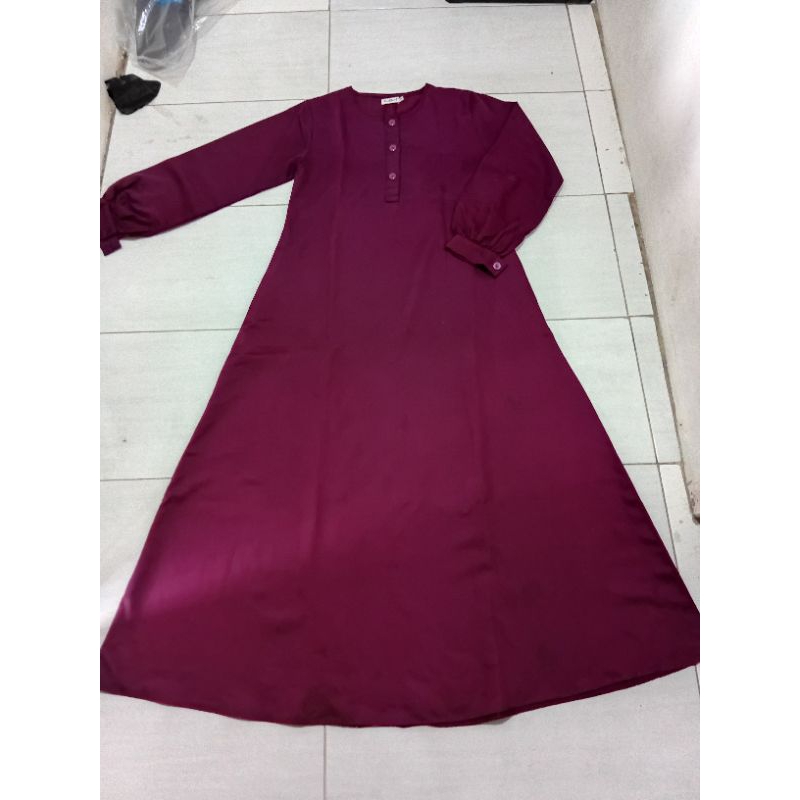 Gamis polos Nuffnaf (Preloved)