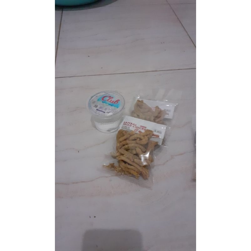 

USUS AYAM CRISPY + SAMBAL ENAK GURIH