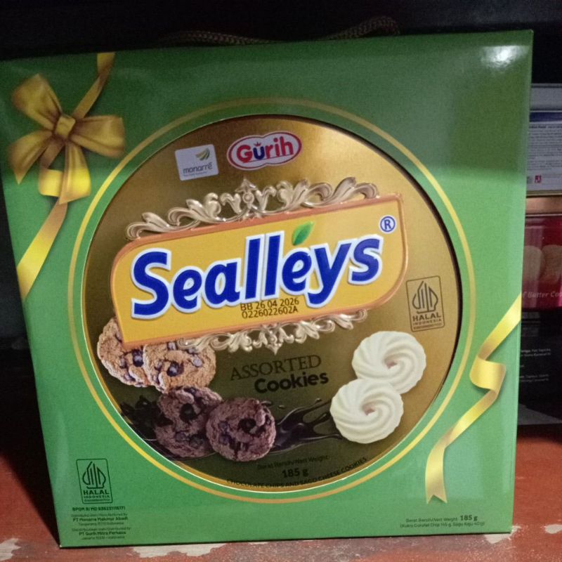 

SEALLEYS ASSORTED COOKIES chocolate chips and sago cheese cokelat kue kering sagu keju 185gr