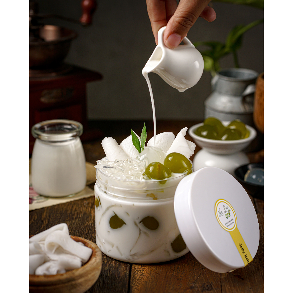 

Jelly Kelapa Susu (Ukuran 400 ml)