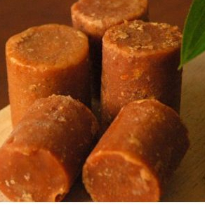 

1,2 Kg Gula Aren Asli Murni Kemasan Daun Kering 100% Dari Naringgul Cianjur Selatan