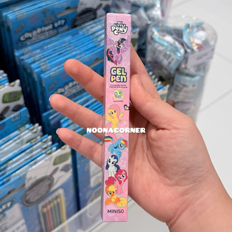

Miniso x My Little Pony ‼️ Blind Box Pulpen Gel My Little Pony 0.5mm Black Spectrum Collections (1 pcs Random)