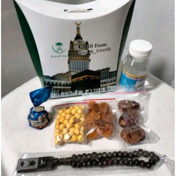 

oleh oleh umroh dan haji hampers jajanan arab