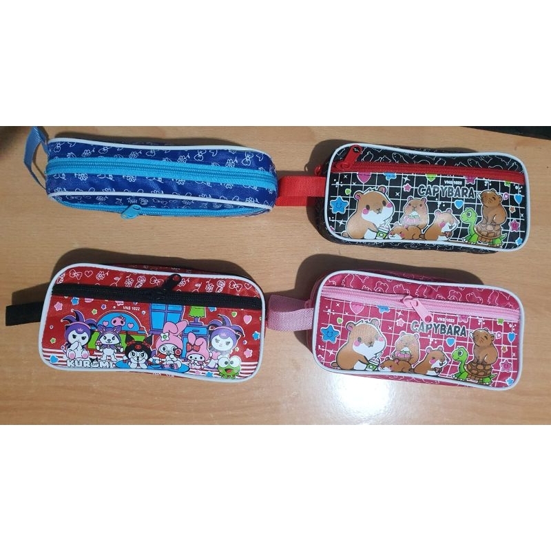 

TEMPAT PENSIL VNS 1022 / TEMPAT PENSIL MOTIF / KOTAK PENSIL / PENSIL CASE