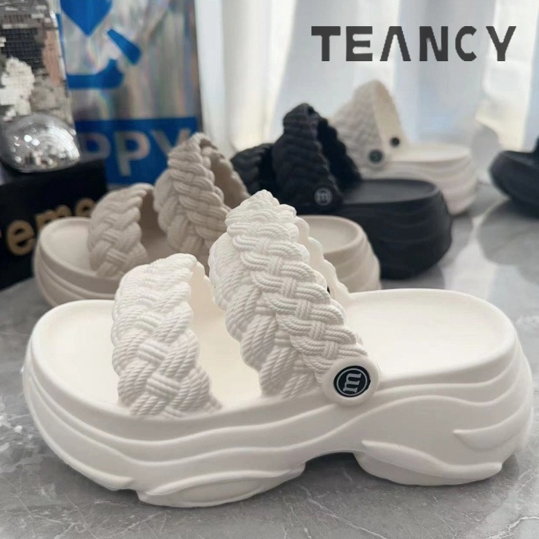 Cekout sekarang Teancy Sandal Anak Perempuan WedgesTali Belakang Kepang Sandal Gunung Wanita Casual 