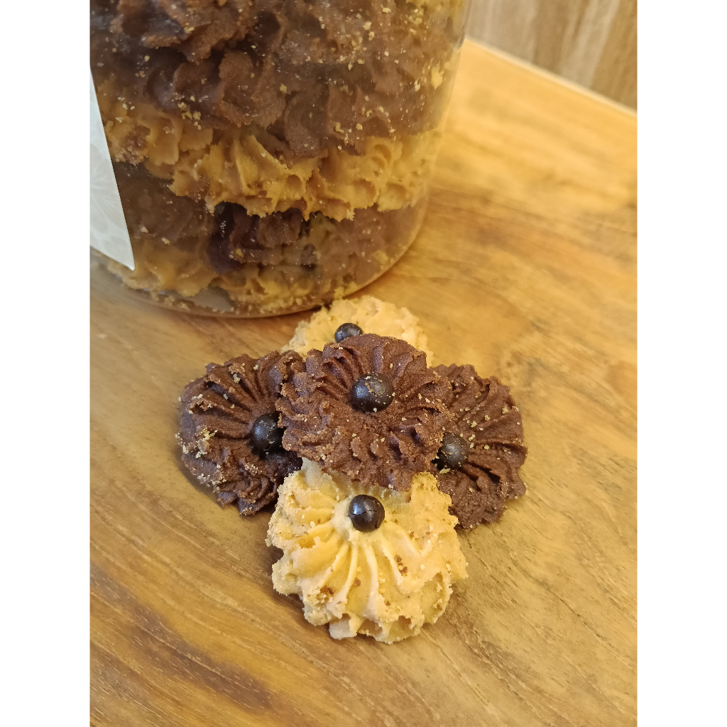 

Kue Semprit Susu Keju Butter Cookies|Semprit Coklat Butter Cookies|Semprit Matahari 250GR - Rammona