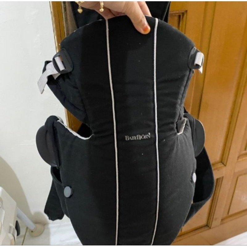 gendongan bayi Baby Bjorn