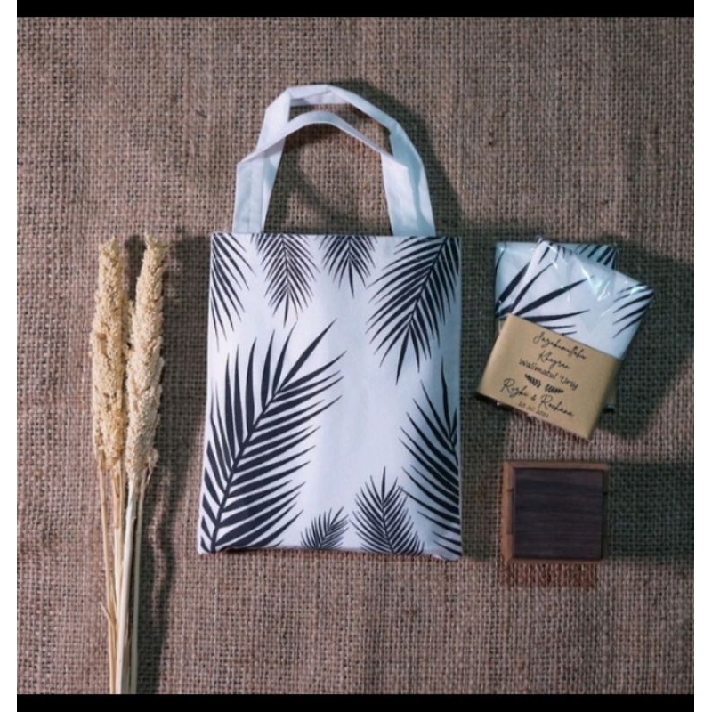 Totebag souvenir tas untuk souvenir Wedding Ultah dll  Custom Murah