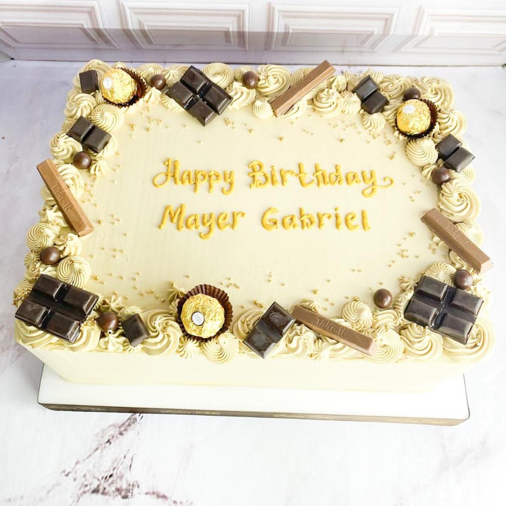 

Kue Ulang Tahun/Birthday Cake/Kue Ultah tema Chocolate/Chocolate gold/Kue Ultah dewasa