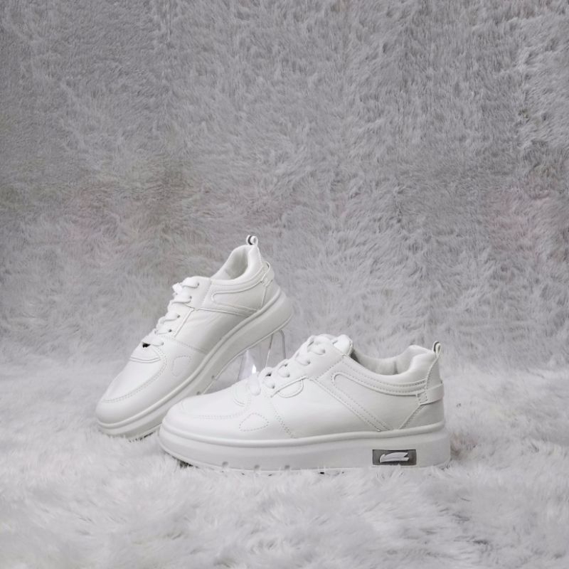 SEPATU LOCUS WANITA - LPH - 8807 -37-40.