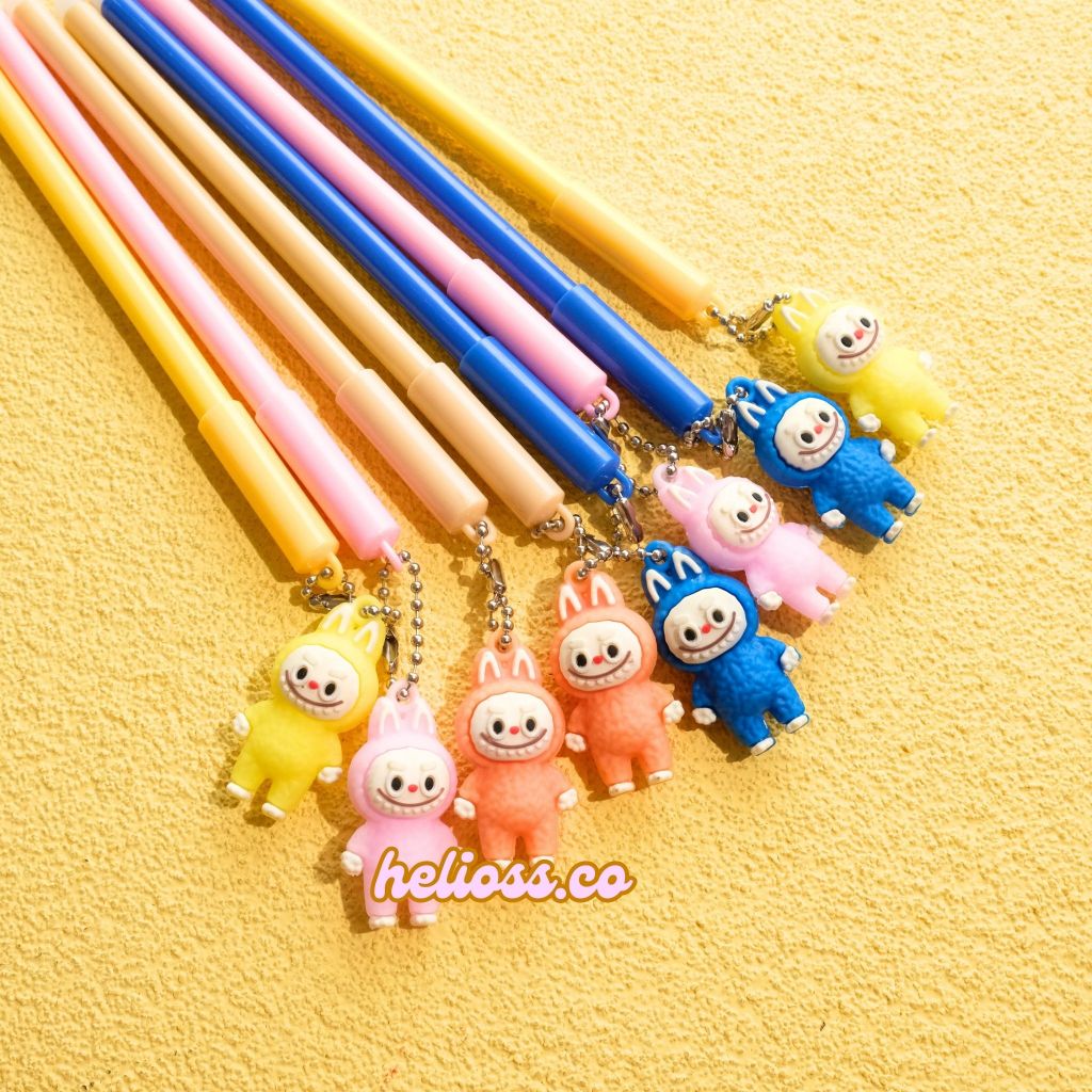 

PULPEN LUCU LABUBU PEN GEL GANTUNGAN PULPEN GANTUNGAN LABUBU CUSTOM FULLBODY PENA GEL TINTA HITAM LUCU TERMURAH HELIOSS.CO