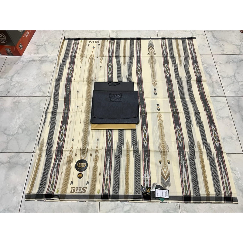 SARUNG BHS MASTERPIECE SIF GOLD