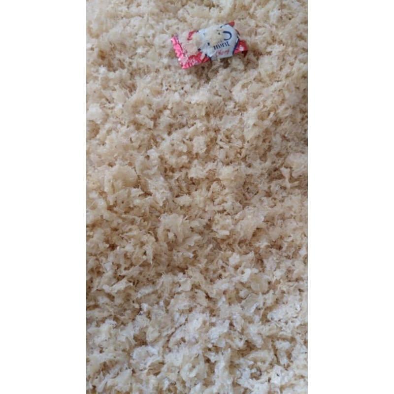 

Sarang burung warna krem hancuran sedang kecil siap masak hrg tertera per.1gram ya kka 4.000k. minimal pembelian 10 gram ya kka