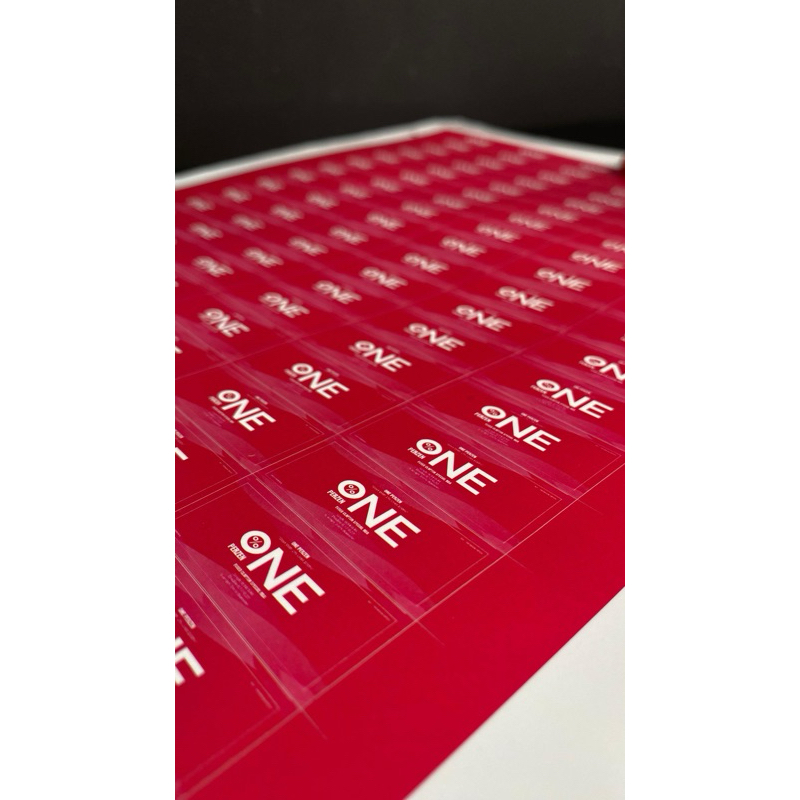 

STICKER ONEPERZEN PINK DOFF