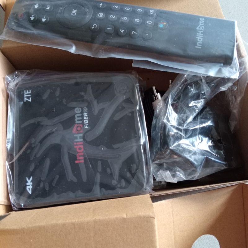 STB ANDROID TV BOX zte V10 b860h  baru