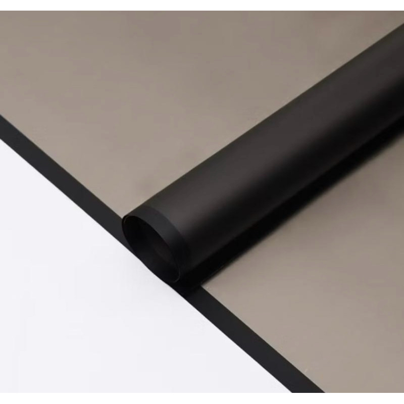 

cellophane 20 lembar 50x50 / kertas buket / kertas hitam transparan/ bucket