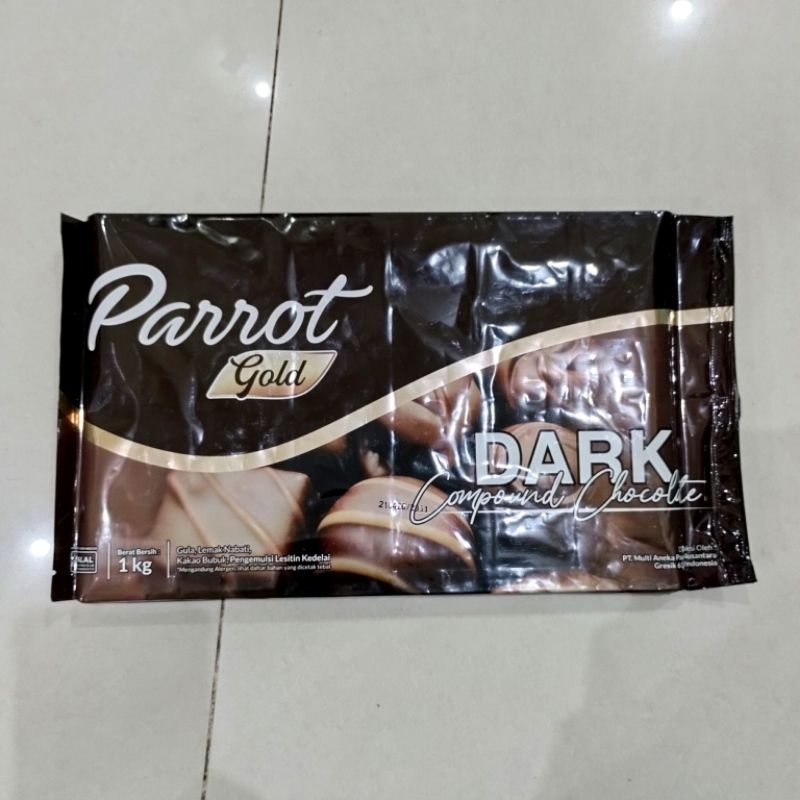 

DARK COMPOUND CHOCOLATE/DARI CHOCOLATE PARROT GOLD /PER 1 KG 1 BUNGKUS/COKELAT BLOK/SELAI CHOCOLATE/COKELAT BATANGAN/COKLAT/OLESAN COKLAT MALT/ISIAN ROTI/SELAI DONAT/TOPPING COKLAT/SELAI WATERFALL/COKLATE PEELING//SAUCE COKLAT/COKELAT DEKORASI