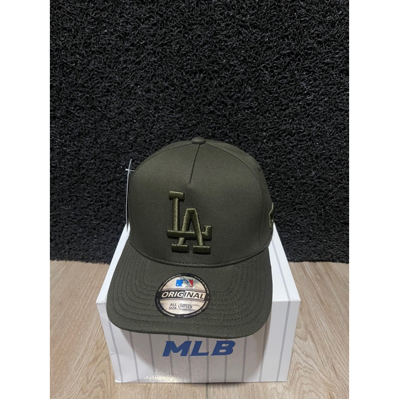 Topi Premium LA Hijau Army Bahan Hijau Army Pria Wanita