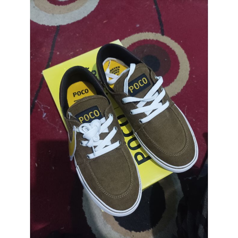 Sepatu FYC X POCO Ukuran 42 New