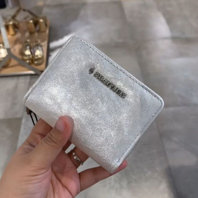 Mini dompet Lipat Stradivarius