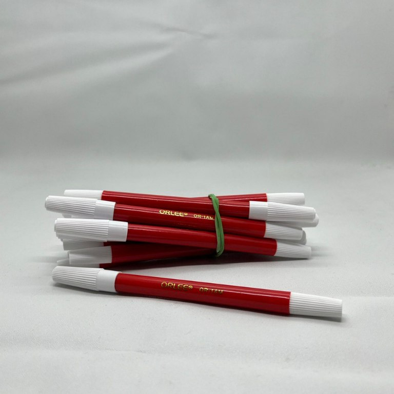 

Spidol Kecil Snowman / Orlee Merah (12 pcs)