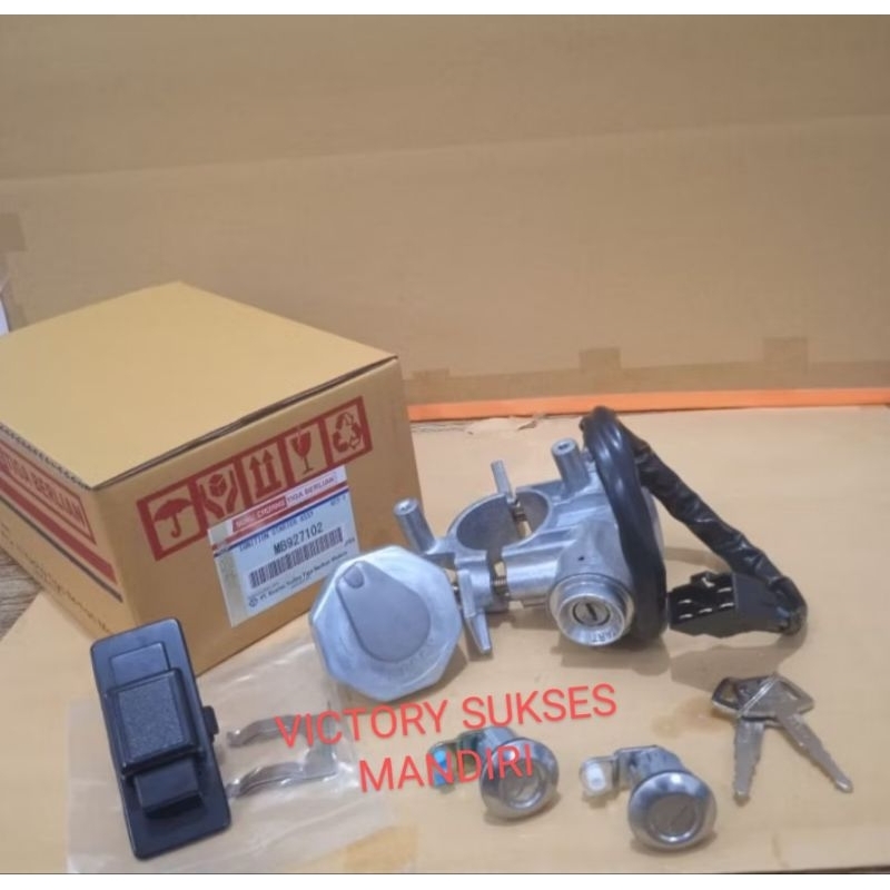 kunci kontak switch set L300 kunci laci pintu tutup tangki L300