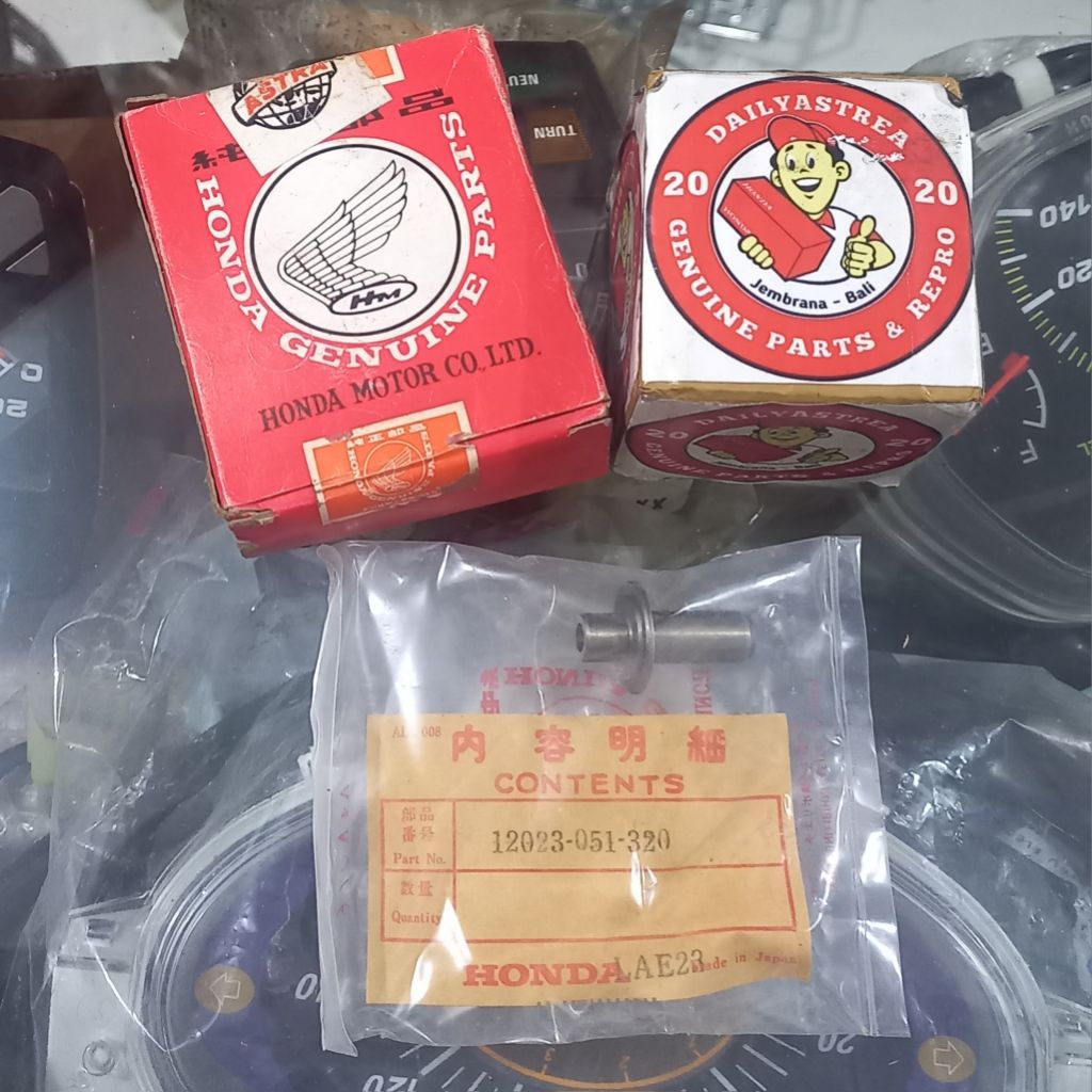 GUIDE EX VALVE BOSH BOS KLEP OUT HONDA C50 C65 C70 C90 C700 CT70 ORIGINAL JALAN 12023-051-320