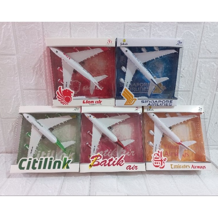 KODE P52N FAMILY TOYS ONLINE SHOP MAINAN PESAWAT ANAK  MAINAN DIECAST PESAWATPROMO EDUKASI KOLEKSI P