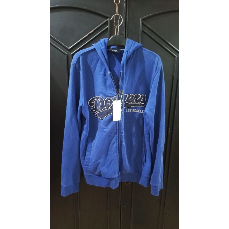 jacket doggers biru dan putih mlb