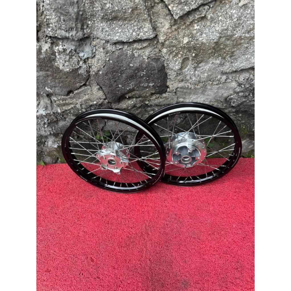 Velg Jari Jari Rakitan MX King 150 Velg Scarlet Ring 17 Tanpa Ban