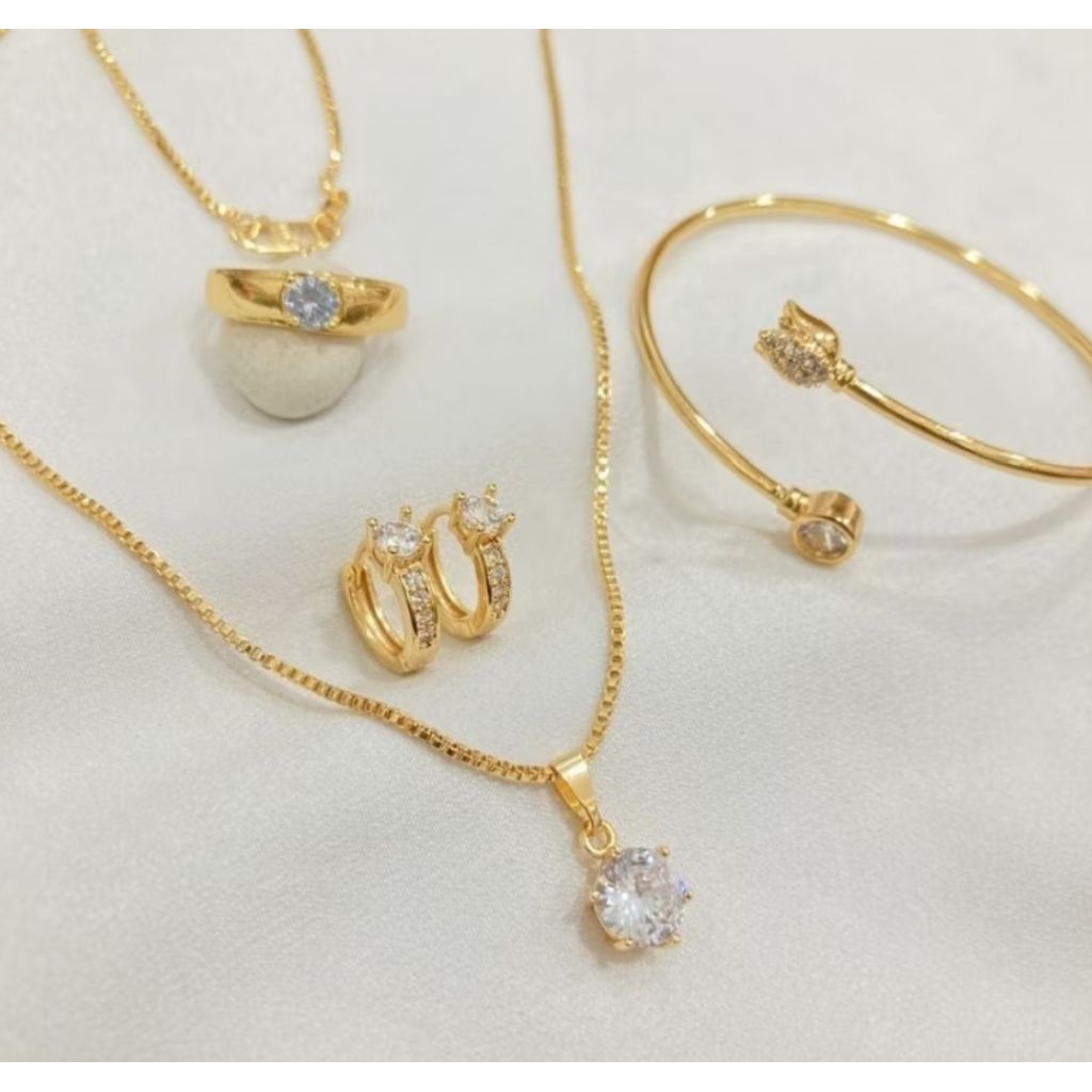 Perhiasan Set Wanita Titanium Lapis Emas Permata Satu