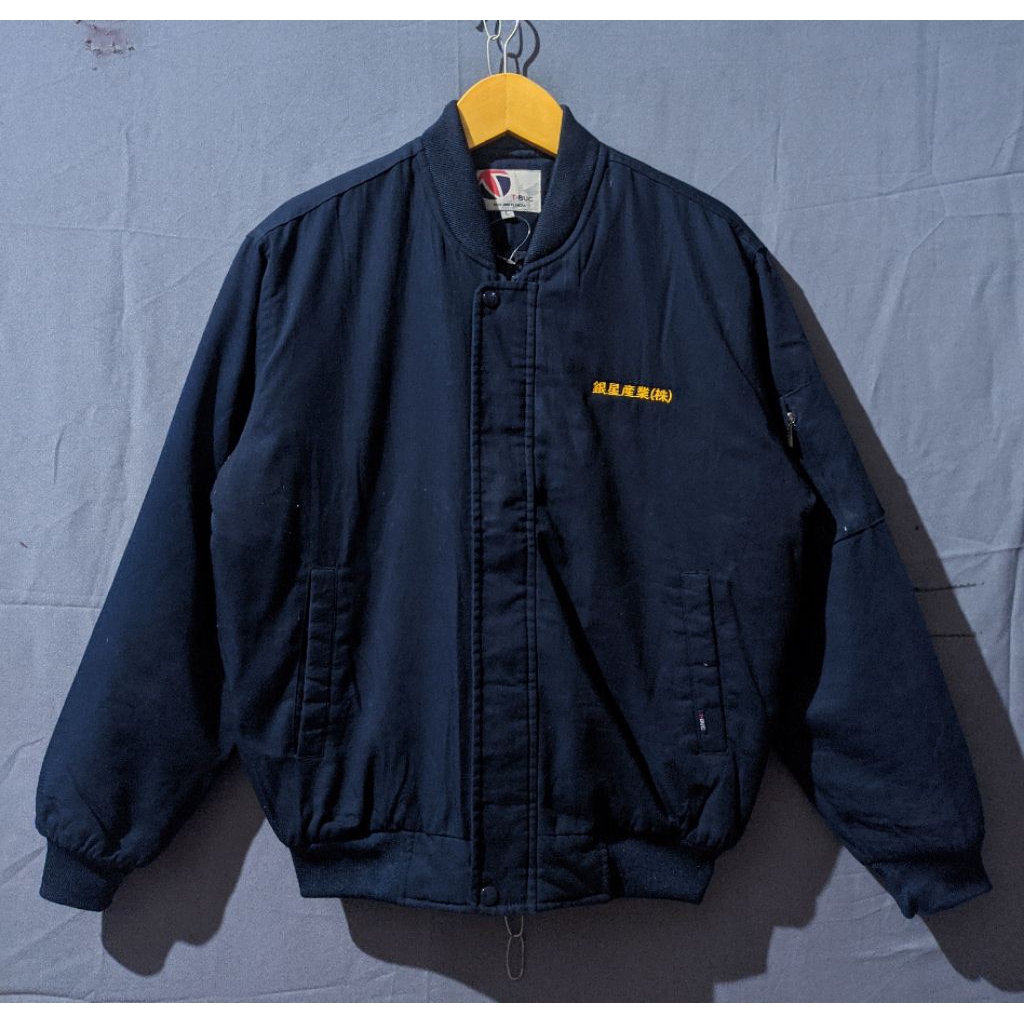 Jacket Tebal Pria Casual Bomber T-BUC Like New