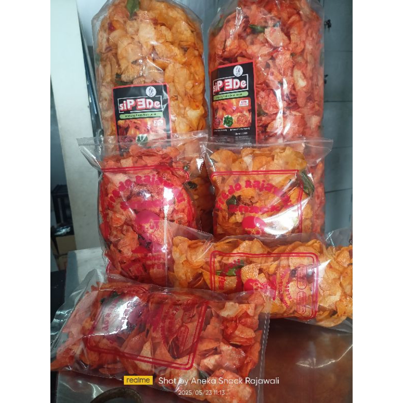 

Singkong Tumis siPede pedas daun jeruk