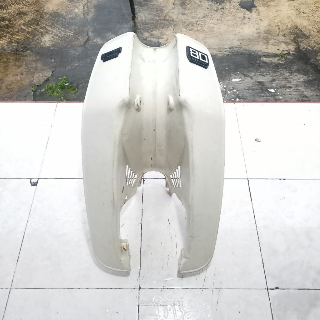 Sayap Tebeng Suzuki RC 80 RC 100 Putih Original