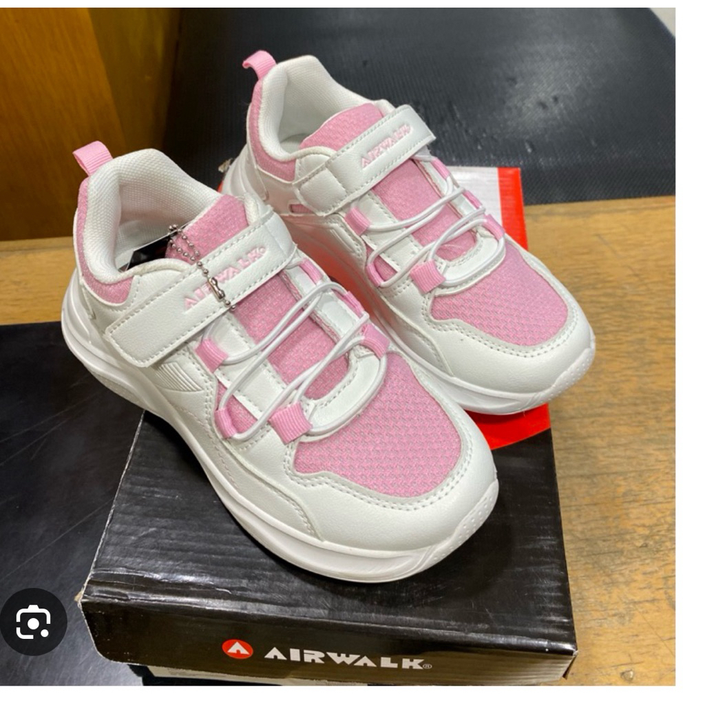 PRELOVED Sepatu Anak Perempuan Airwalk Original