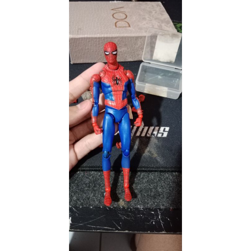 mafex peter b parker