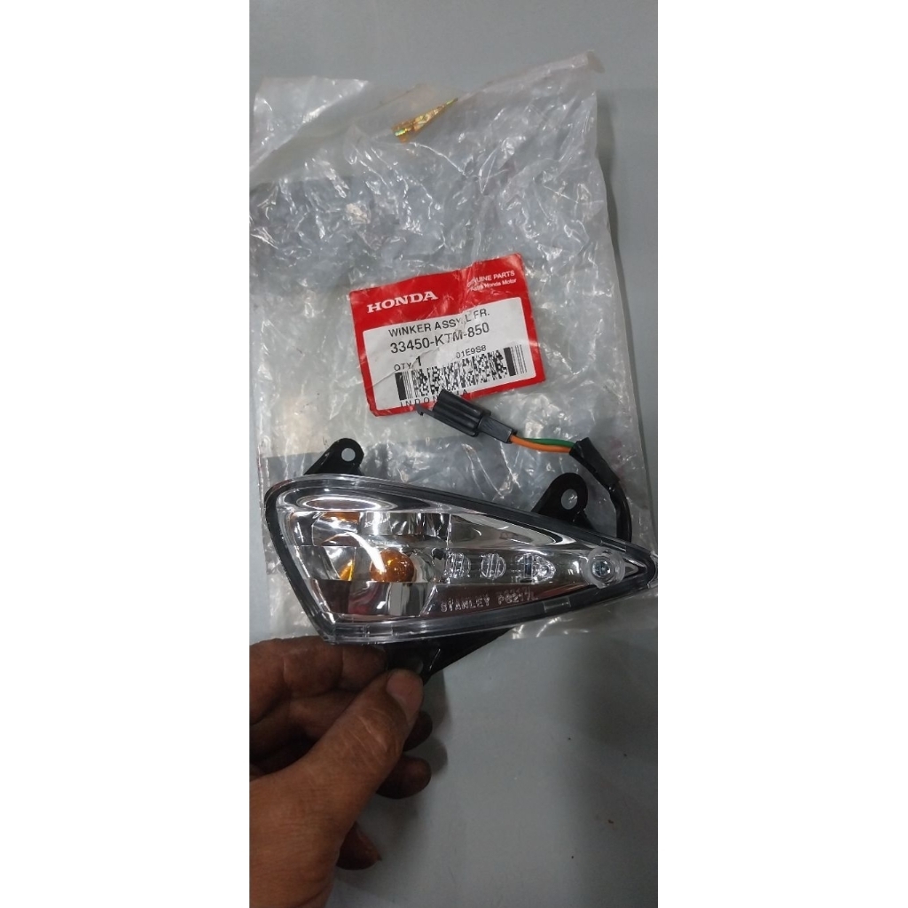 Sen depan kiri untuk motor Supra x 125cc Old carbu number part 33450KTM850