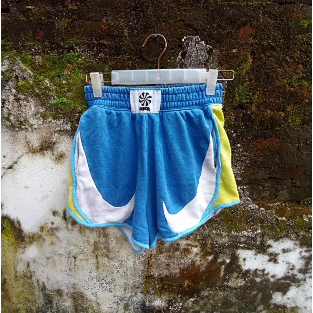 Short pant Nike Nsw circa big swoss