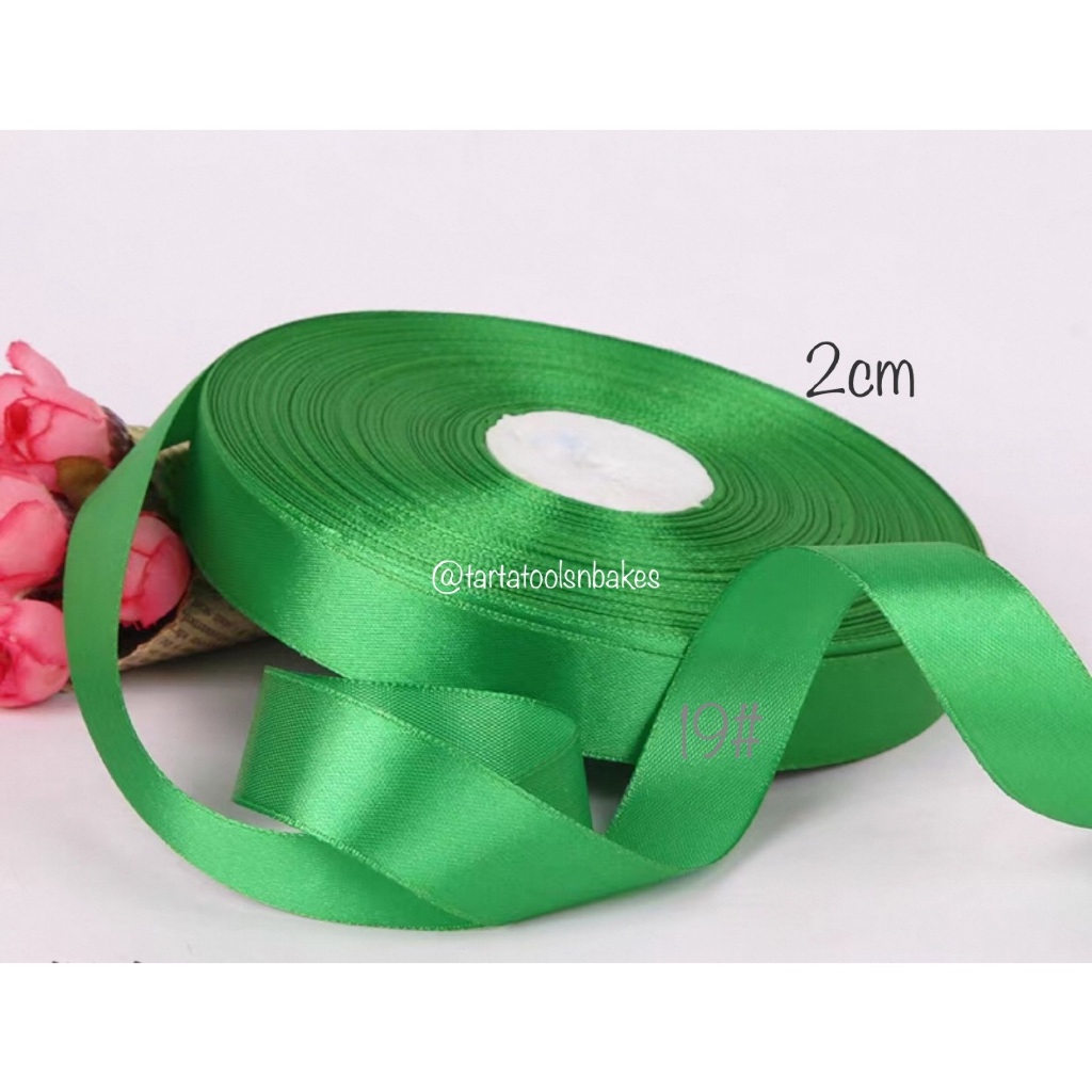 

Pita Satin Polos Lebar 2cm | Pita Dekorasi | Pita Kain | Pita Bunga | Pita Hadiah Hiasan