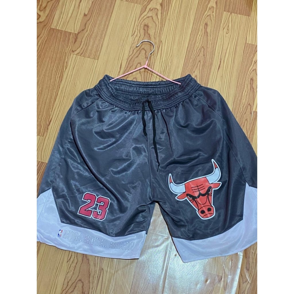 paling dicari celana pendek