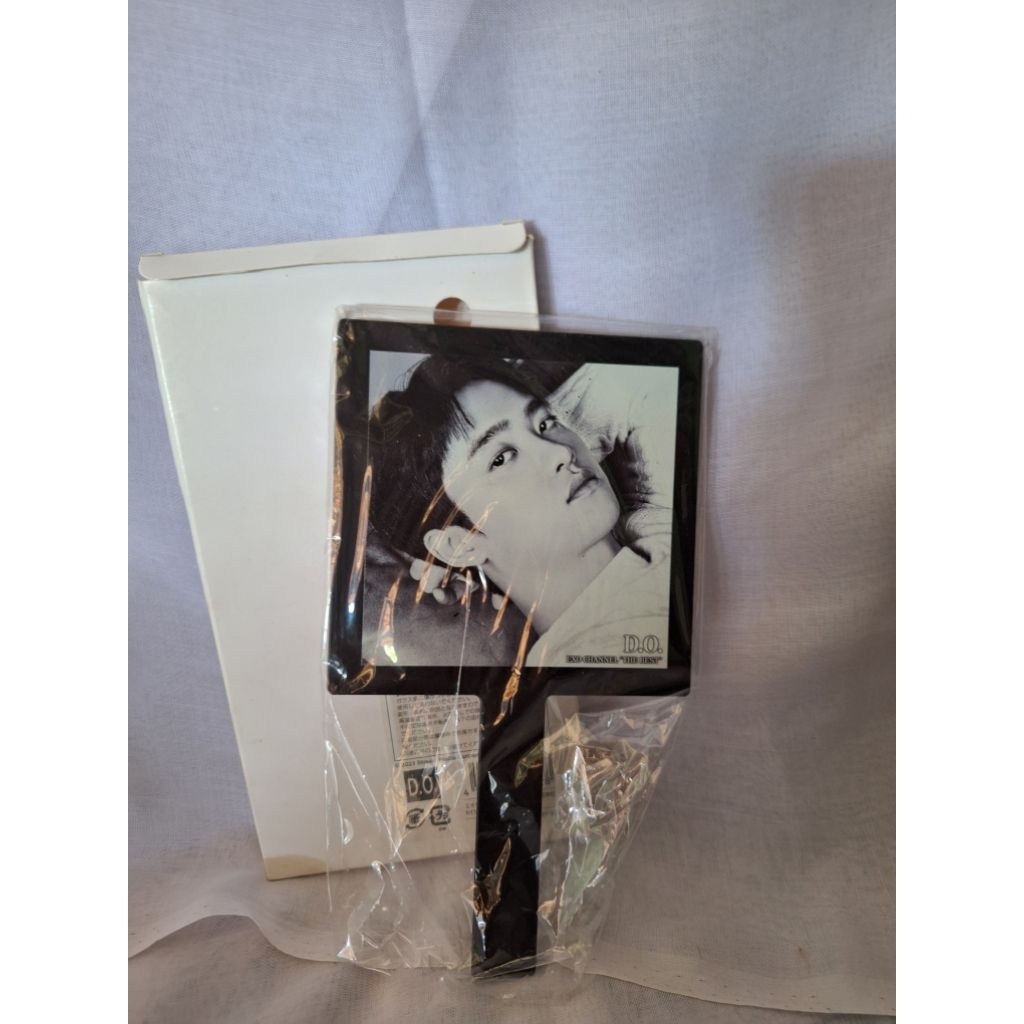 Cermin anniversary exo