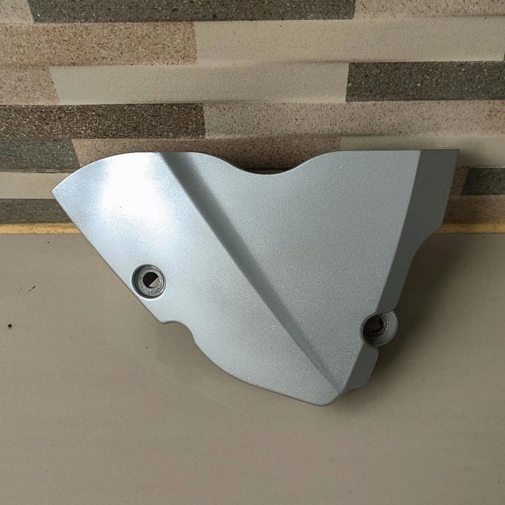 Tutup Gear Gir Depan Cover Rantai Yamaha Vixion OLD PNP Vixion NEW NVA NVL Original Copotan