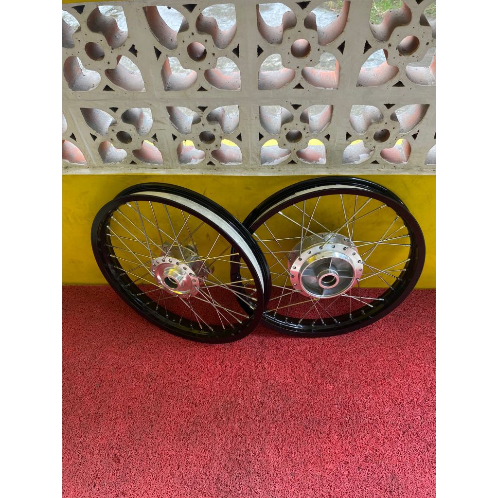 Velg Set MX King 150 Jari Jari Paket Rakitan Roda Yamaha MX King Ring 17 Tanpa Ban