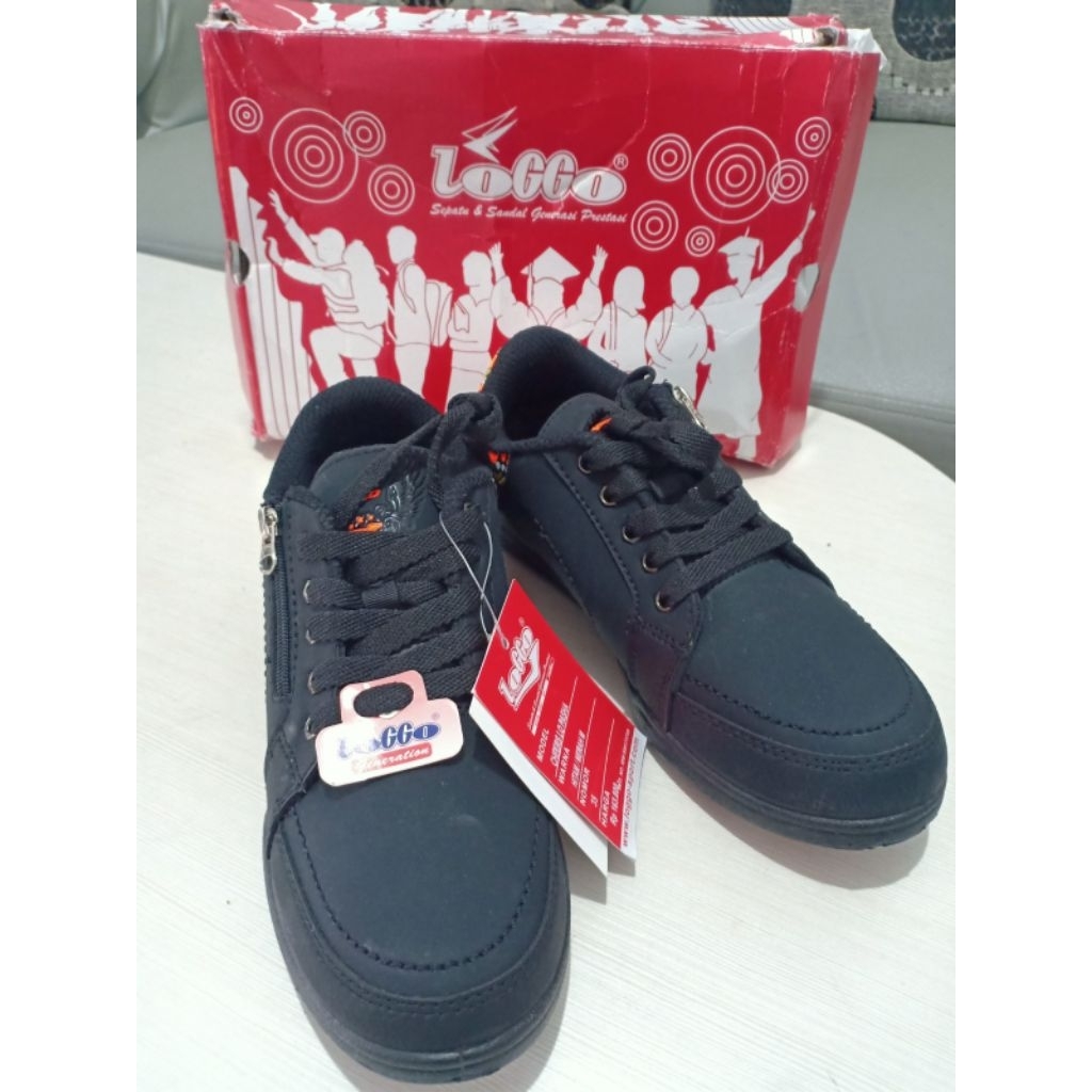 New Loggo sepatu sekolah anak unisex